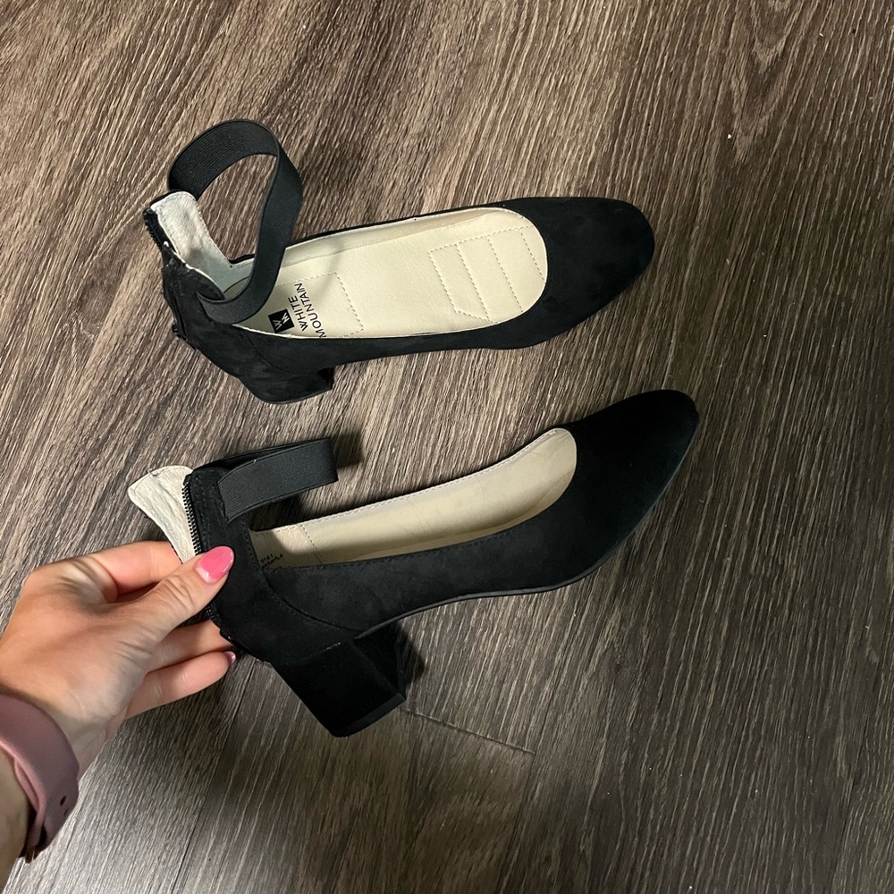White mountain heels